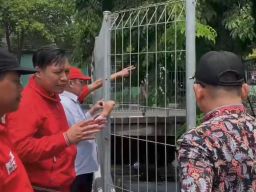 Hingar Bingar Debat Perdana Capres, Caleg PDIP Tetap Sapa Warga, Kerja Keras Menangkan Ganjar-Mahfud