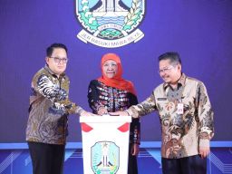 Resmikan Badan Riset dan Inovasi Daerah Jatim, Khofifah Pesankan Penguatan Riset Di Sektor Pangan