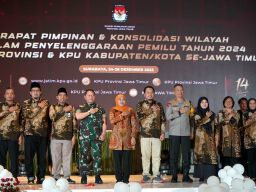 Gubernur Khofifah  Buka Rapim KPU se Jatim