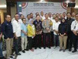 Kapolda Jatim Bersama Media Deklarasikan Pemilu Damai