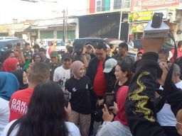 Pak Eko Senang Ketemu Atiqoh Ganjar di Bondowoso