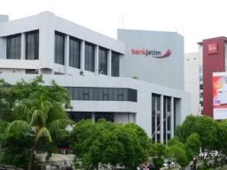 2023 Laba Bank Jatim Turun  4,71%