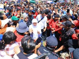 Gubernur Khofifah Apresiasi Peran Buruh Ikut Jaga Stabilitas dan Iklim Ekonomi Jatim