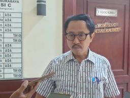 Komisi C: Pemindahan Tiang Listrik di RW 10 Tanah Kali Kedinding Tidak Dikenakan Biaya