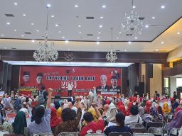 Ratusan Emak-emak Kompak Siap Menangkan Ganjar-Mahfud