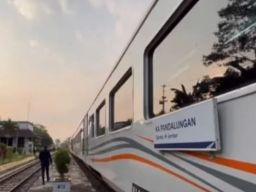 Pasca Anjlok, Pelayanan Perjalanan Commuter Line Wilayah Surabaya Kembali Normal