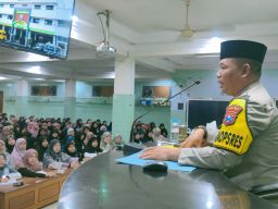 Polres Nganjuk Gaungkan NCS di Ponpes Al-Ubaidah Kertosono