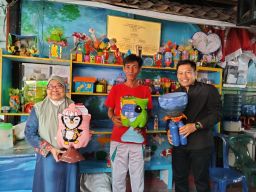 Cuan dari Bank Sampah, Warga Jetis Wetan Minta Pemkot Bantu Mesin Pencacah