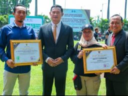 Yuhronur Dan 47 Perusahaan di Lamongan Dianugerahi Penghargaan K3 2023