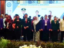 Yuhronur Ajak Insan Kesehatan Implementasikan Konsep Society 5.0 untuk Sukseskan Lamongan Sehat