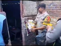 Bhabinkamtibmas Polsek Nganjuk Kota Salurkan Bantuan Sembako kepada Warga ODGJ