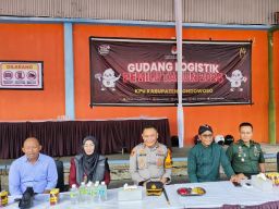 Pj Bupati Bondowoso Pimpin Pengecekan Kesiapan Distribusi Logistik Pemilu Tahun 2024