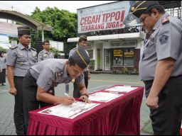 Imigrasi Tanjung Perak Komitmen Pertahankan Zona Integritas WBBM