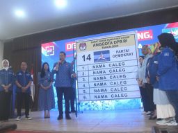 Warga Tuban Antusias Sambut AHY, Doakan Demokrat Menang Pemilu 2024