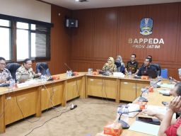 Bupati Blitar Sampaikan Inovasi Daerah pada Tim Penilaian PPD Tingkat Provinsi