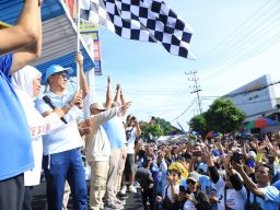 Jalan Sehat Bersama Ribuan Masyarakat Banyuwangi, Media Membangun Persaudaraan Di Tahun Politik