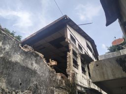 Pasca Ambrolnya Bangunan Kuno di Kraton Gang II, Warga Mengaku Resah 