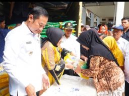 Kendalikan Harga Bahan Pangan Jelang Ramadhan, Pemkab Lamongan Gencar Lakukan dengan Dua Cara