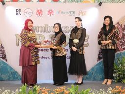 Pj. Ketua Dekranasda Jatim Isye Harap Kerjasama IKM Binaan Jatim-NTB Semakin Luas dan Berkembang