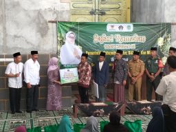 Bupati Blitar Safari Ramadan di Masjid Ussisalittaqwa dan Rukun Kematian Al Ikhlas Desa Wates