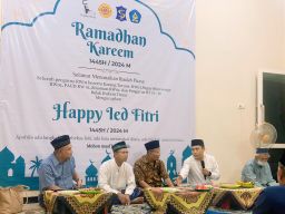 Ramadan 1445 H, Legislator PDIP Silahturahmi dan Bukber Bersama Warga Bulak Rukem Timur