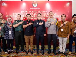 Pj. Gubernur Adhy Pastikan Proses Penghitungan Suara Berlangsung Lancar dan Kondusif