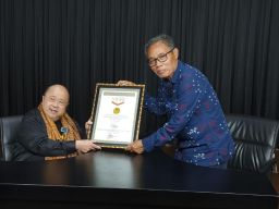 Kegiatan HUT ke-7 SMSI Memperoleh Penghargaan MURI