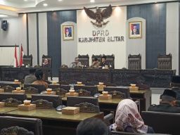 Fraksi DPRD Kabupaten Blitar Tanggapi LKPJ Bupati Tahun 2023