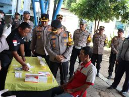 Polres Nganjuk Lakukan Tes Urin Acak Sopir Angkutan Umum, Upaya Jaga Keselamatan Penumpang