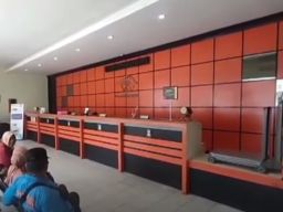 Lonjakan Kiriman Uang dari Warga Madura Perantauan Naik 21% Lebih  Jelang Lebaran Melalui Kantor Pos