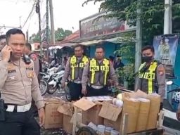 Ratusan Petasan Berbagai Ukuran Diamankan Dalam Razia Petasan Setelah Sholat Idul Fitri 1445 H