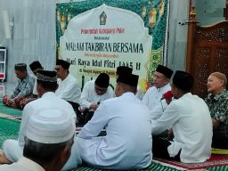 Malam Takbir Akbar Bersama di Masjid Akbar Al Falah, Kabupaten Pidie Aceh, Dihadiri Pj Bupati