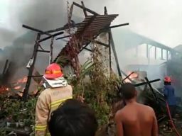 Gudang Rosokan Ludes Terbakar, Kerugian Capai Rp500 Juta