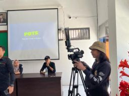 Unesa Gembleng 100 Siswa SMKN 3 Probolinggo Jadi Podcaster Andal
