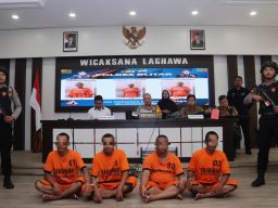 Polisi Tangkap Empat Pelaku Penebang Pohon Milik Perhutani Blitar