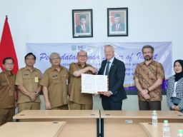 Pemprov Jatim dan IHE Delf The Netherlands Lakukan LoI LoI Kerjasama Bidang Sumber Daya Air