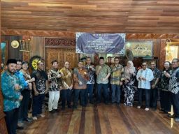 Unesa Buka Program Pelatihan Bahasa dan Budaya Jawa di Johor Malaysia