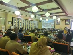 Dipenuhi Pasar Tumpah, Komisi C Gelar RDP Koperasi Pasar Bulak Banteng 