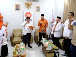 Lagi Eri Cahyadi Full Senyum, PKS Dukung Sebagai Cawali di Pilkada Serentak 2024