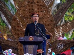 KPU Jawa Timur Luncurkan Kirab Maskot Pilkada 2024