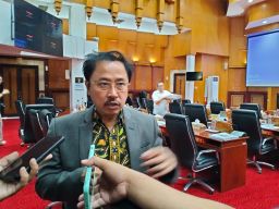 Eri-Armuji Lawan Bumbung Kosong? Baktiono: Pengalaman Pahit di Makassar Jangan Sampai Terjadi