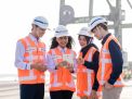 Menaker Beri Penghargaan SMK3 Kepada PT Pelindo Terminal Petikemas