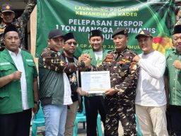 Launching Program Kemandirian Kader, Ansor Jawa Timur Lepas Ekspor 1 Ton Mangga Arumanis ke Dubai
