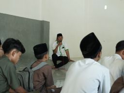 Aliansi Wartawan Surabaya Gelar Pelatihan Jurnalistik di Ponpes Nazhatut Thullab Prajjan