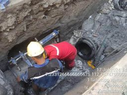 Rehabilitasi Pipa PDAM Surabaya Dipuji Warga: Air Kini Mengalir Lebih Bersih, Terima Kasih pak Wali