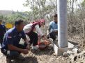 Bersama PLN UP3 Kediri, Bupati Blitar Lakukan Peletakan Batu Pertama Pemasangan Tiang Listrik di Pantai Pudak