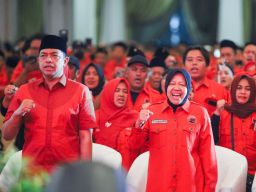 Tri Rismaharini Wacanakan Biaya Sekolah Gratis SMA/SMK