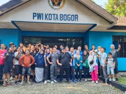 Dirut Perumda Tirta Pakuan Ikut Jumat Sehat PWI Kota Bogor