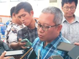 Debat Calon Walikota Surabaya Cuma Pemaparan Visi-misi
