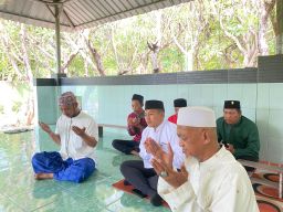 Peringati HSN 2024, Ketua Bamusi Surabaya Ziarah ke Sayyid Ali Asghor Basyaiban